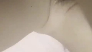 娇妻 雪白 呻吟-美女学生妹子是男友的乖母狗，戴着狗炼项圈乖乖让男友无套抽插~