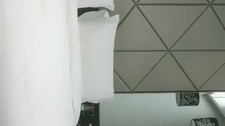 拖鞋家居日韩AV-白皙皮肤呆萌小姐姐！情趣耳朵抓屌吸吮！头套男怼着骚穴猛操，骑乘姿势打桩机，无套内射。
